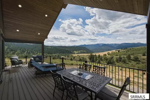 Exterior - 321 Trail View Rd, Irwin, ID 83428 photo 4 of 5
