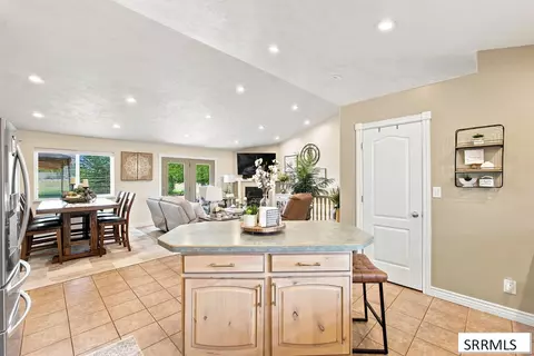 Kitchen - 3939 154 N, Rigby, ID 83442 photo 5 of 5