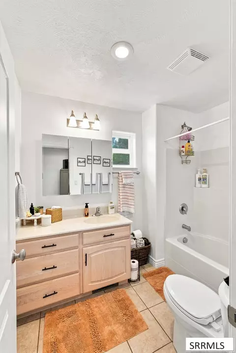 Bath - 3939 154 N, Rigby, ID 83442 photo 8 of 10