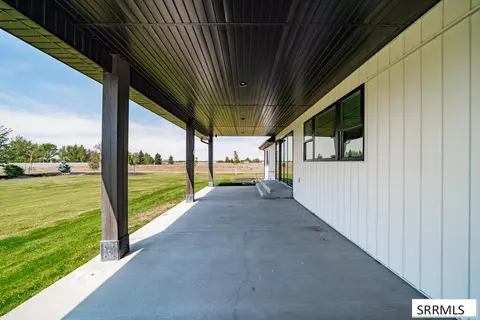 Exterior - 307 N 4200 E, Rigby, ID 83442 photo 7 of 8