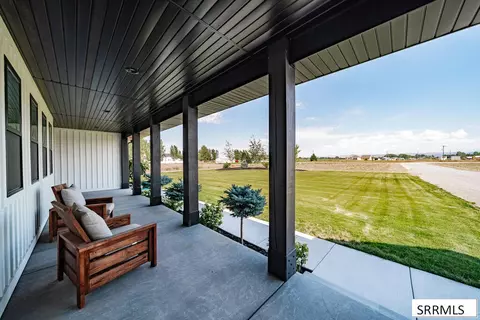 Exterior - 307 N 4200 E, Rigby, ID 83442 photo 4 of 8