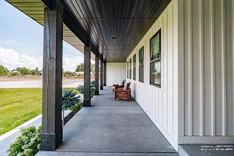 Exterior - 307 N 4200 E, Rigby, ID 83442 photo 5 of 8