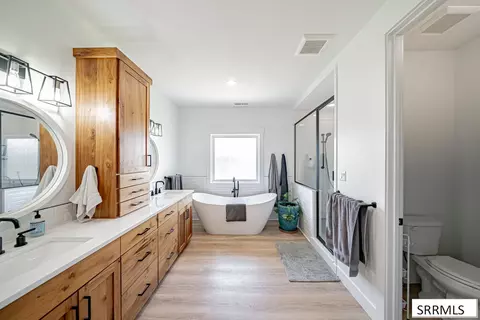 Bath - 307 N 4200 E, Rigby, ID 83442 photo 1 of 5