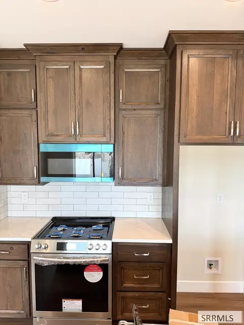 Kitchen - 332 Copper Bell Dr, Shelley, ID 83274 photo 2 of 3