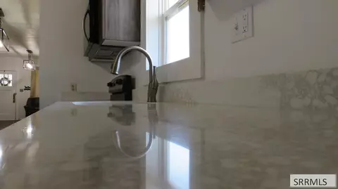 Kitchen - 583 N 3500 E, Menan, ID 83434 photo 1 of 5