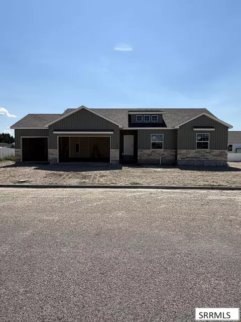 518 Boxwood Dr, Idaho Falls, ID 83402