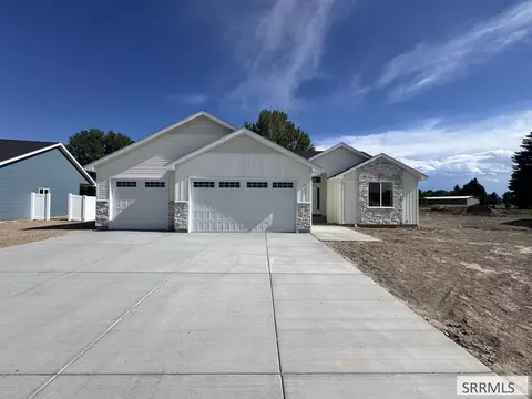 389 Wind River Dr, Shelley, ID 83274