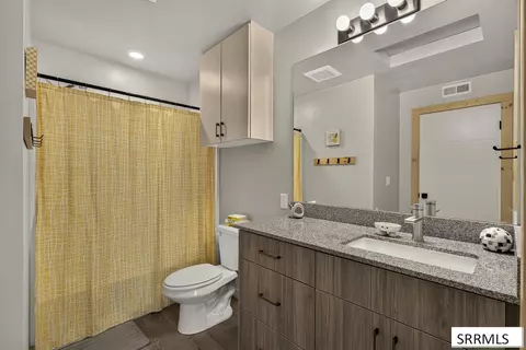 Bath - 280 Lorene St #14202, Rexburg, ID 83440 photo 1 of 1