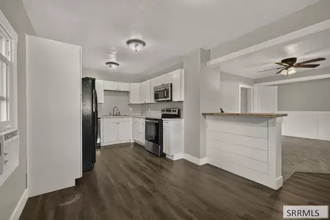 Entry Way - 657 1st W, Ririe, ID 83443 photo 1 of 1
