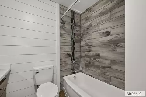 Bath - 657 1st W, Ririe, ID 83443 photo 1 of 2