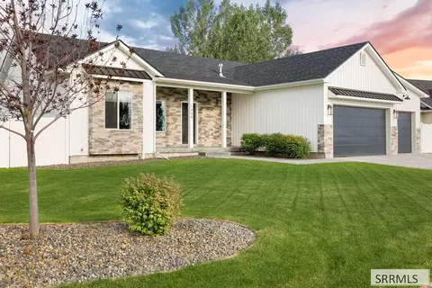 1454 N Quinn Creek Rd, Idaho Falls, ID 83401