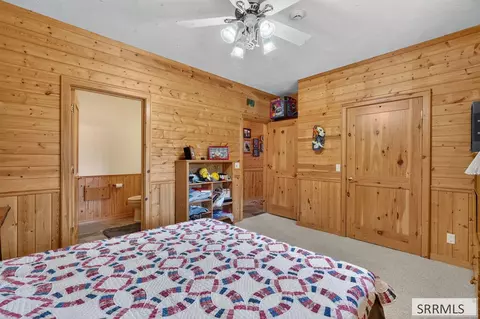 Bedroom - 6258 Bartlett Point Rd, Mackay, ID 83251 photo 8 of 16