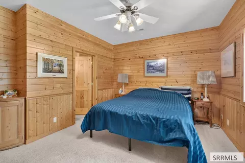 Bedroom - 6258 Bartlett Point Rd, Mackay, ID 83251 photo 11 of 16