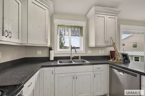 Kitchen - 318 N 3811 E, Rigby, ID 83442 photo 3 of 3