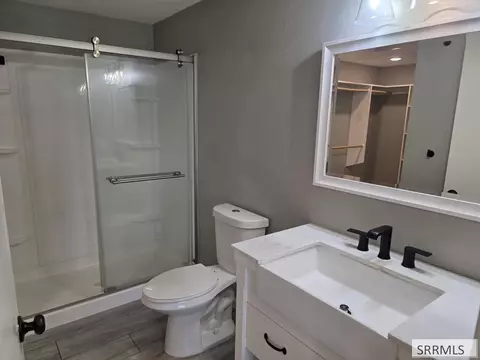 Bath - 660 S 2nd E, Saint Anthony, ID 83445 photo 1 of 3