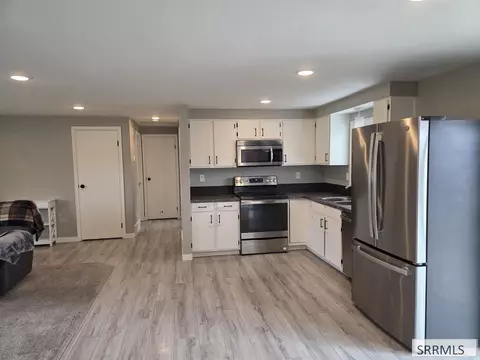 Kitchen - 660 S 2nd E, Saint Anthony, ID 83445 photo 4 of 4