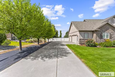 Exterior - 3832 S Founders Pointe Dr, Ammon, ID 83406 photo 2 of 17