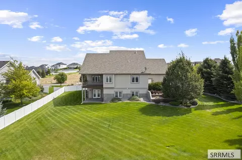 Exterior - 3832 S Founders Pointe Dr, Ammon, ID 83406 photo 6 of 17