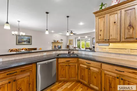 Kitchen - 3832 S Founders Pointe Dr, Ammon, ID 83406 photo 3 of 3
