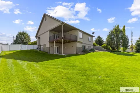 Exterior - 3832 S Founders Pointe Dr, Ammon, ID 83406 photo 12 of 17