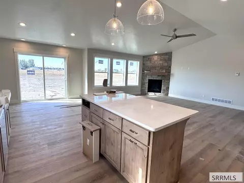 Kitchen - 3786 E 194 N, Rigby, ID 83442 photo 4 of 6