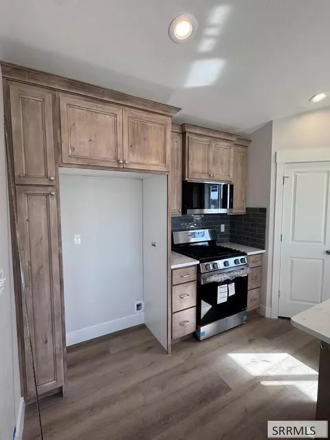 Kitchen - 3786 E 194 N, Rigby, ID 83442 photo 6 of 6