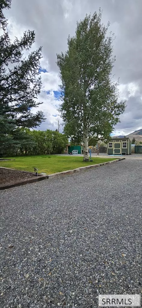 707 Forest Dr, Mackay, ID 83251 photo 3
