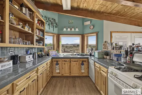 Kitchen - 1493 E Jensen Rd, Mccammon, ID 83250 photo 1 of 5