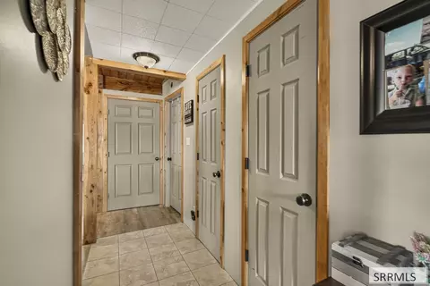 Entry Way - 1493 E Jensen Rd, Mccammon, ID 83250 photo 4 of 6