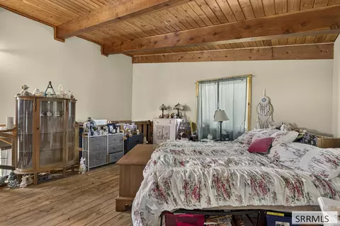 Bedroom - 1493 E Jensen Rd, Mccammon, ID 83250 photo 4 of 6