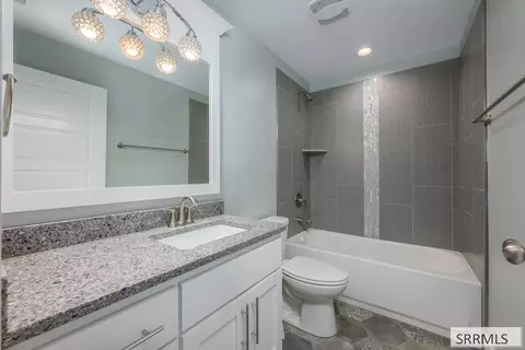 Bath - 4802 Porter Dr, Ammon, ID 83406 photo 2 of 6