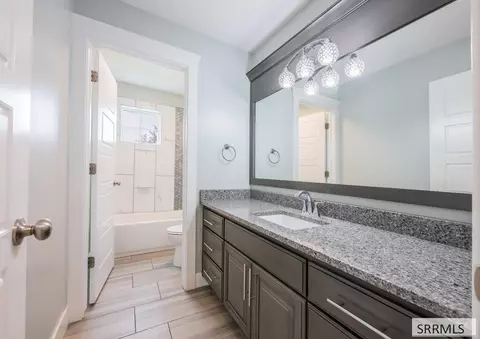 Bath - 4802 Porter Dr, Ammon, ID 83406 photo 6 of 6