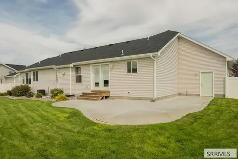 Exterior - 4802 Porter Dr, Ammon, ID 83406 photo 5 of 7