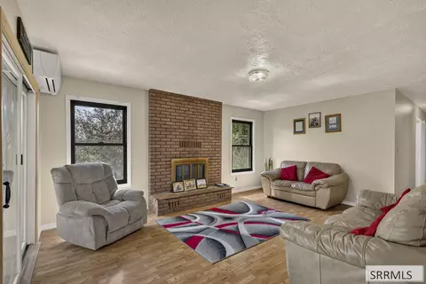 Living - 568 E 2200 N, Monteview, ID 83435 photo 1 of 3