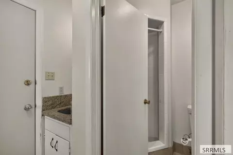 Bath - 568 E 2200 N, Monteview, ID 83435 photo 3 of 6