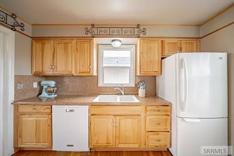Kitchen - 675 N 2880 E, Roberts, ID 83444 photo 1 of 2