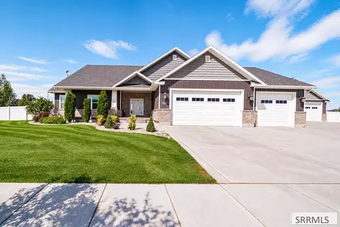 2141 E Cedar Point Ln, Idaho Falls, ID 83401