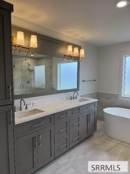Bath - 3754 E 369 N, Rigby, ID 83442 photo 3 of 7
