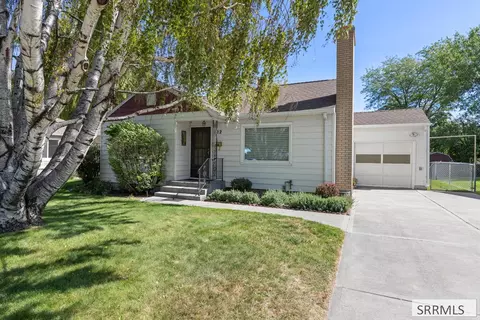 822 Crestmont Ave, Idaho Falls, ID 83402