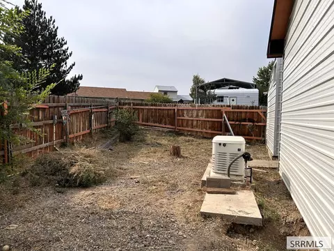 Exterior - 1010 S 11th St, Challis, ID 83226 photo 4 of 13