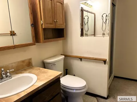 Bath - 1010 S 11th St, Challis, ID 83226 photo 4 of 4