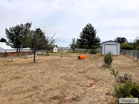 Exterior - 1010 S 11th St, Challis, ID 83226 photo 8 of 13