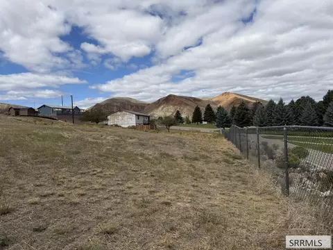 821 S 7th St, Challis, ID 83226 photo 5