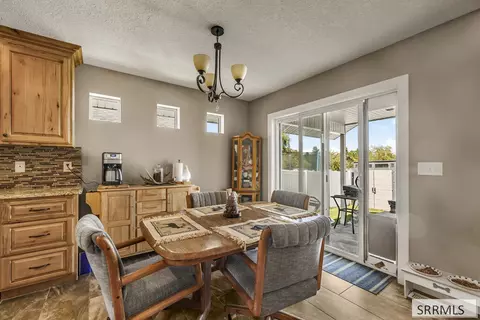 Dining - 628 Double Eagle, Pocatello, ID 83204 photo 1 of 1