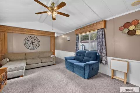 405 Violet St, Rexburg, ID 83440 photo 8