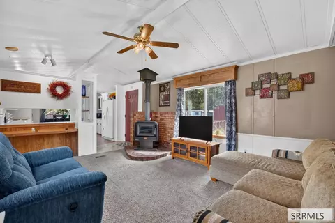 405 Violet St, Rexburg, ID 83440 photo 10