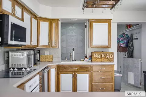 Kitchen - 377 E 1st N, Rexburg, ID 83440 photo 5 of 5