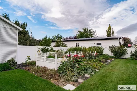 Exterior - 377 E 1st N, Rexburg, ID 83440 photo 14 of 16
