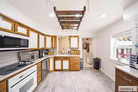 Kitchen - 377 E 1st N, Rexburg, ID 83440 photo 2 of 5