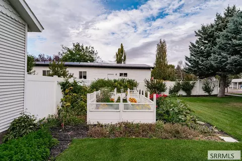 Exterior - 377 E 1st N, Rexburg, ID 83440 photo 13 of 16